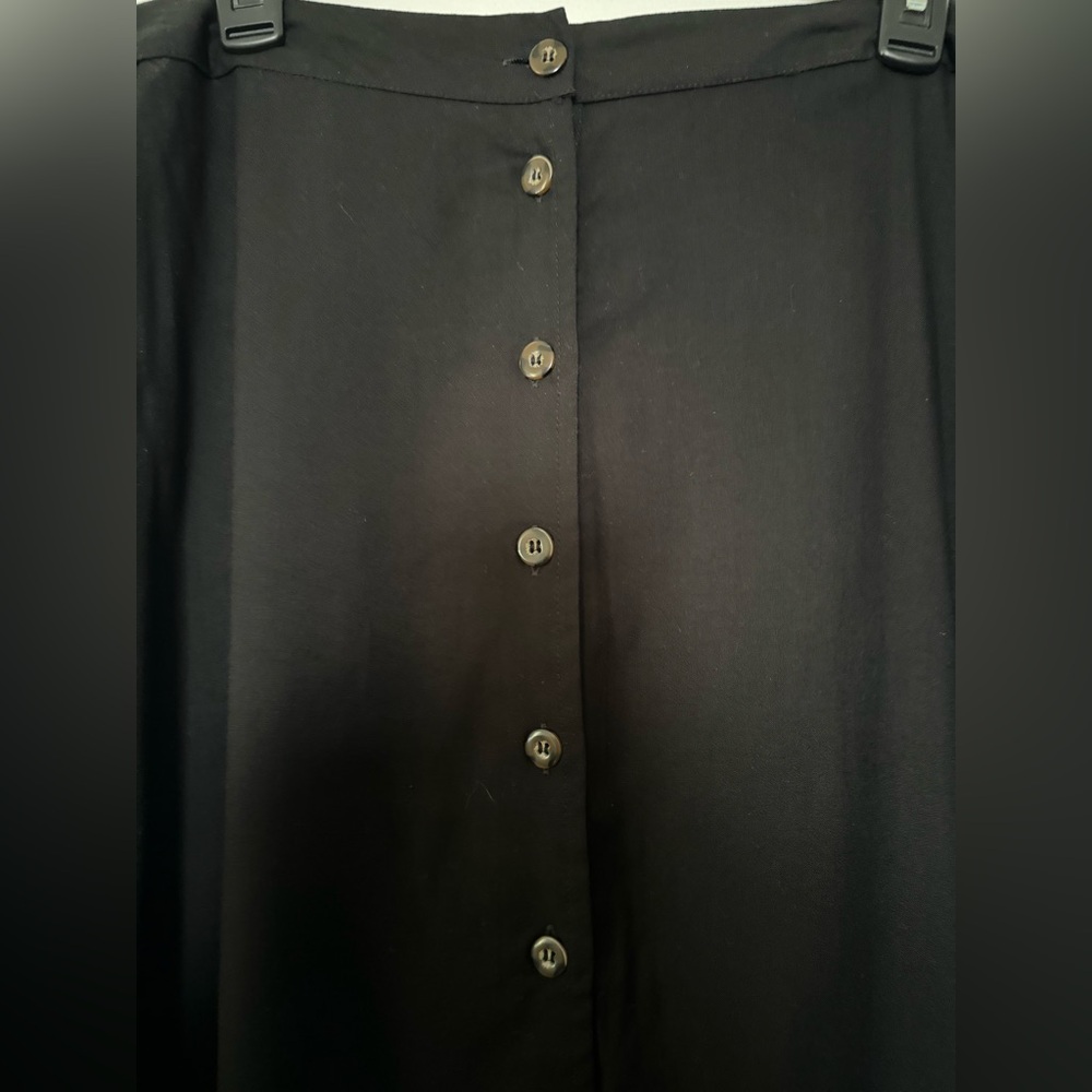 Button down skirt - Picture 2 of 2